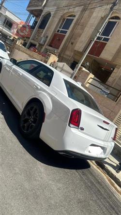 کرایسلەر 300